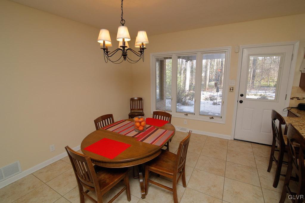 1834 Nottingham Road Allentown, PA 18103 - Photo 8 of 42 Gallery Image 8