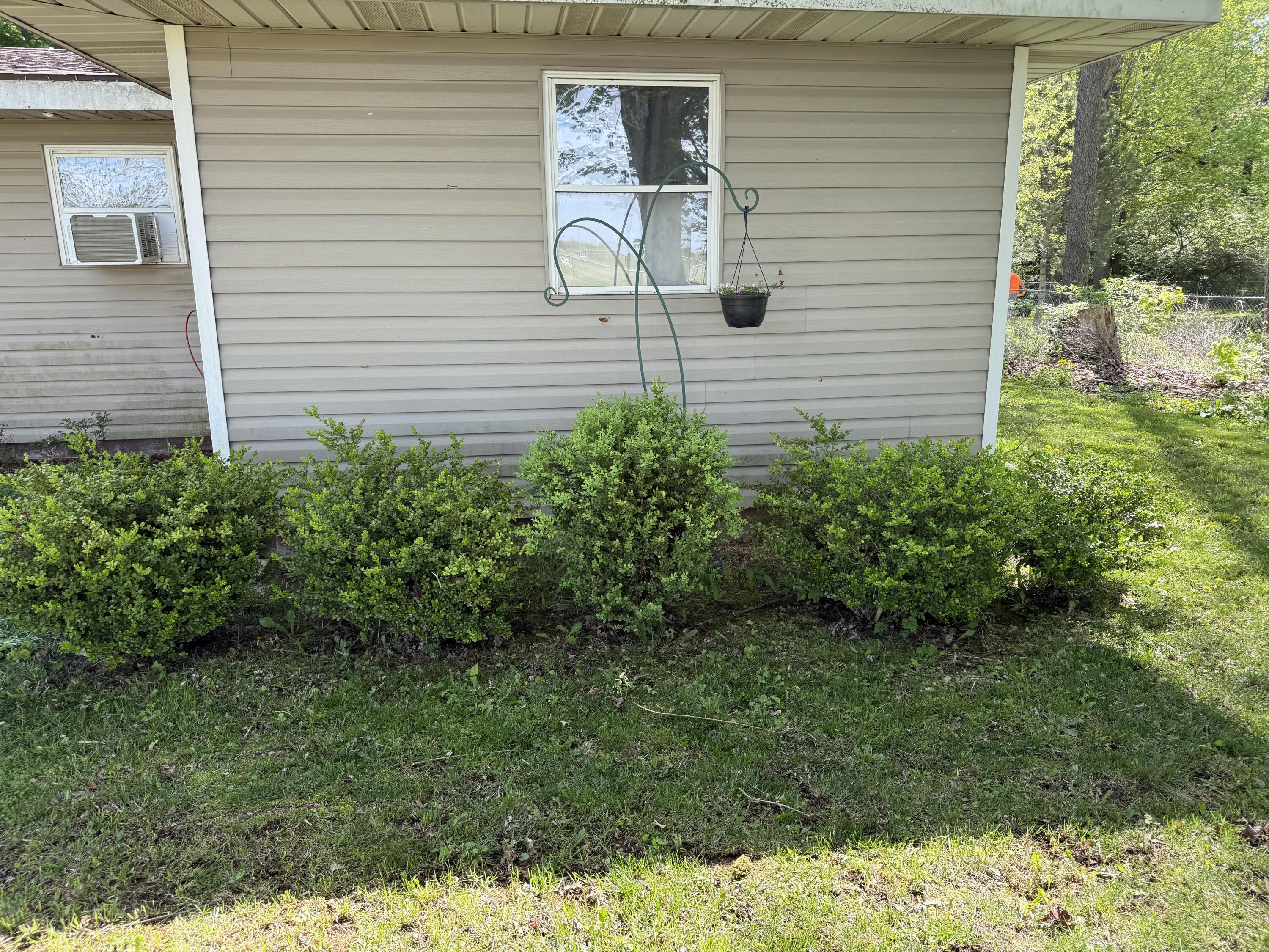 633 Oak Athens, MI 49011 - Photo 32 of 32 Jamie-2