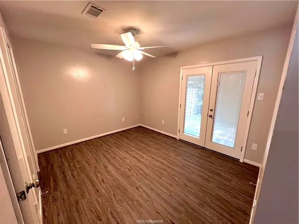 $1,450 | 619 West Ridge Drive, College Station, TX 77845