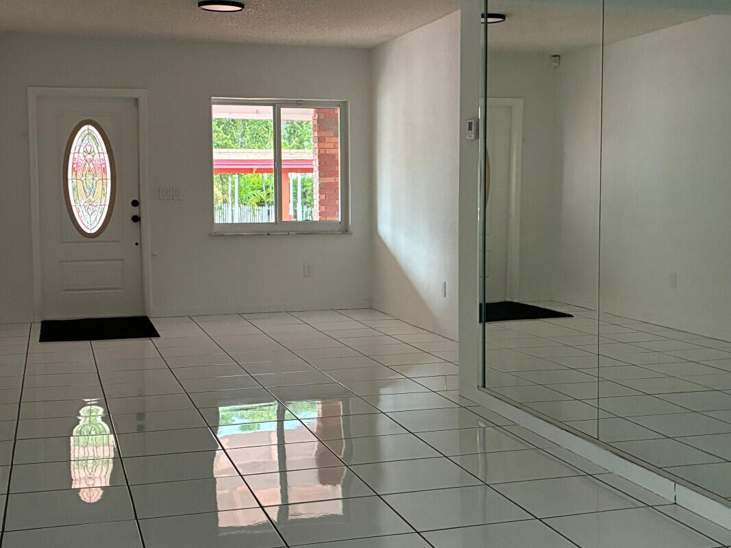 2828 Southwest 2nd Street Miami, FL 33135 - Photo 6 of 49 6