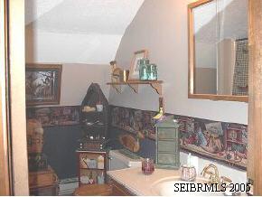 18570 Louden Road Aurora, IN 47001 - Photo 2 of 5 Gallery Image 2