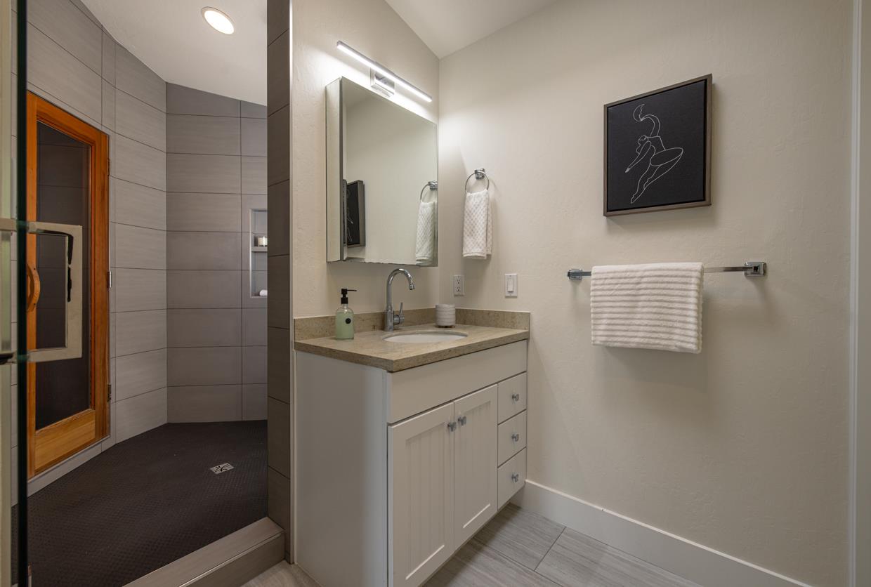 194 Del Monte Road El Granada, CA 94019 - Photo 17 of 54 Gallery Image 17