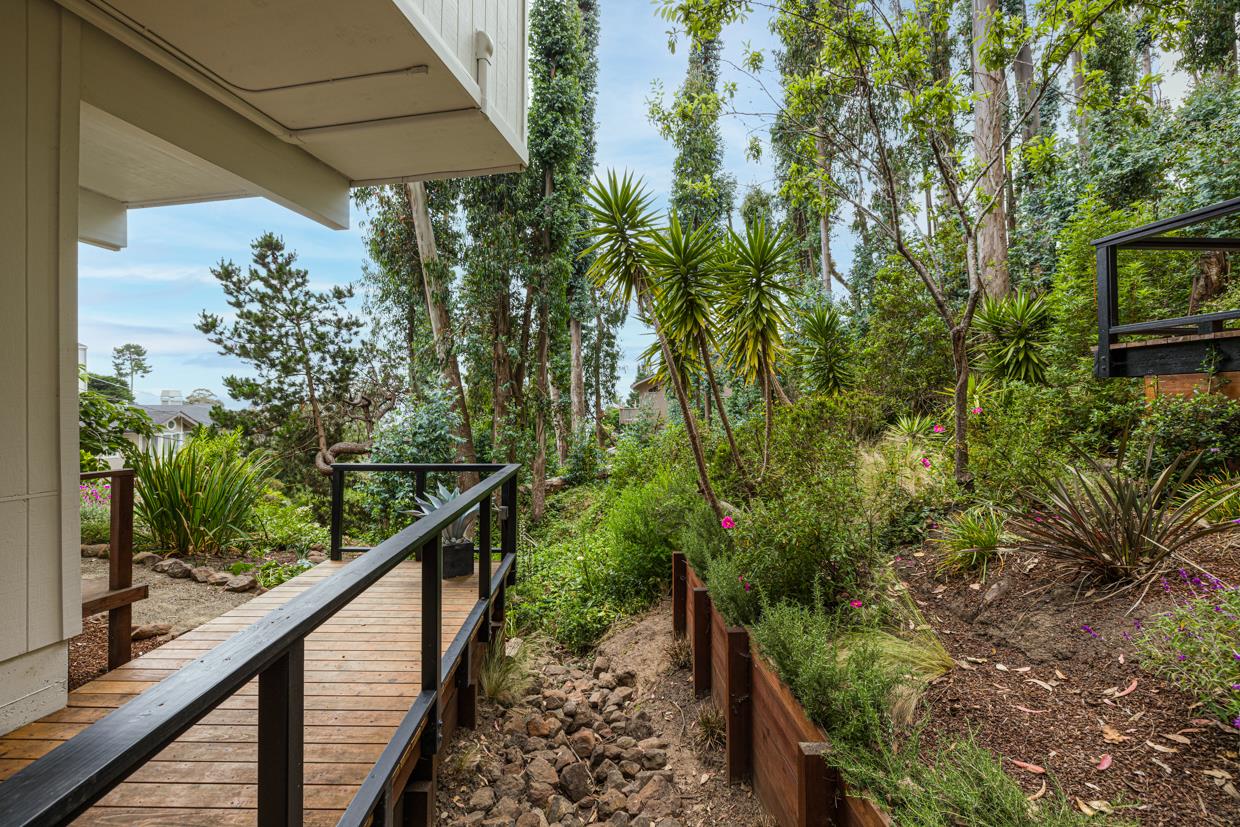 194 Del Monte Road El Granada, CA 94019 - Photo 35 of 54 Gallery Image 35