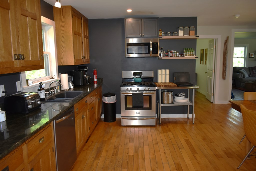 311 Pray Road Keeseville, NY 12944 - Photo 4 of 29 Gallery Image 4