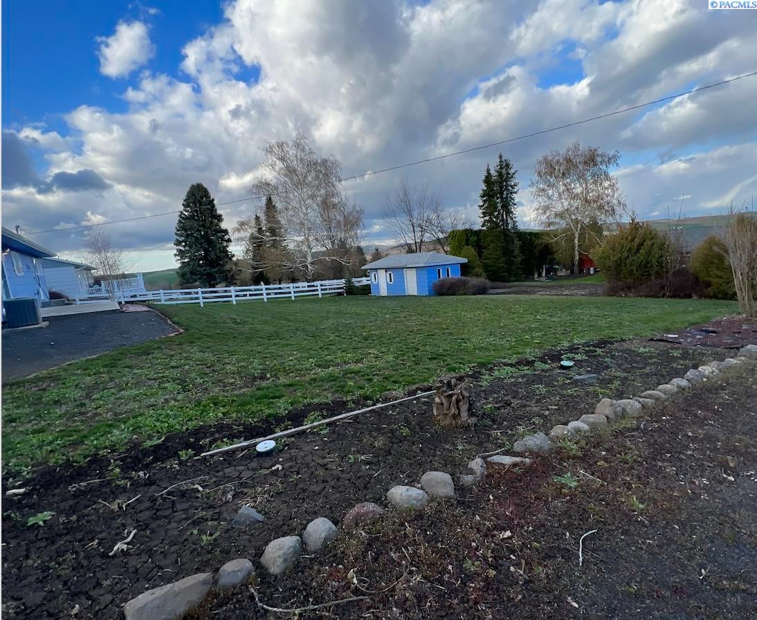 1005 Gregor Street Colton, WA 99113 - Photo 3 of 29 Gallery Image 3