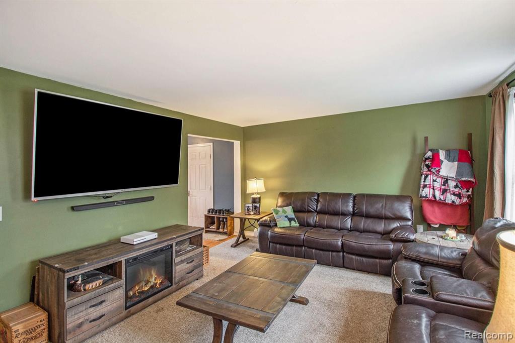15037 Bird Road Byron, MI 48418 - Photo 15 of 34