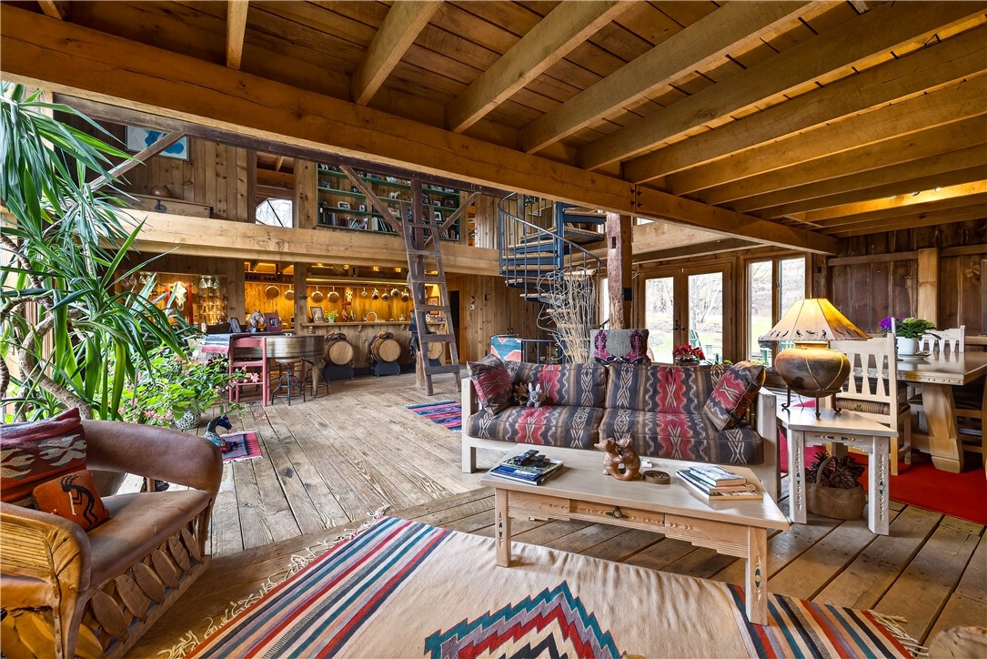 1050 Strong Road Victor, NY 14564 - Photo 14 of 50