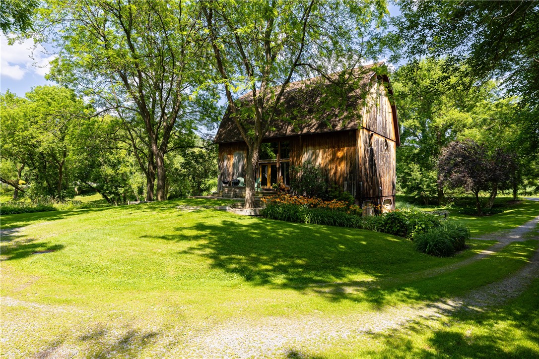 1050 Strong Road Victor, NY 14564 - Photo 3 of 50