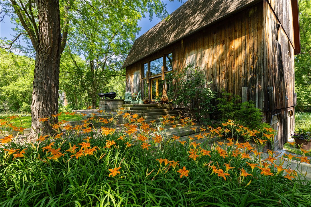 1050 Strong Road Victor, NY 14564 - Photo 5 of 50