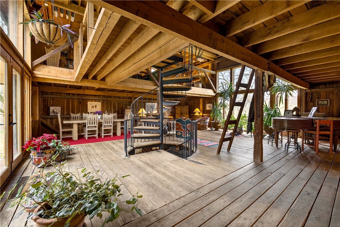 1050 Strong Road Victor, NY 14564 - Photo 9 of 50