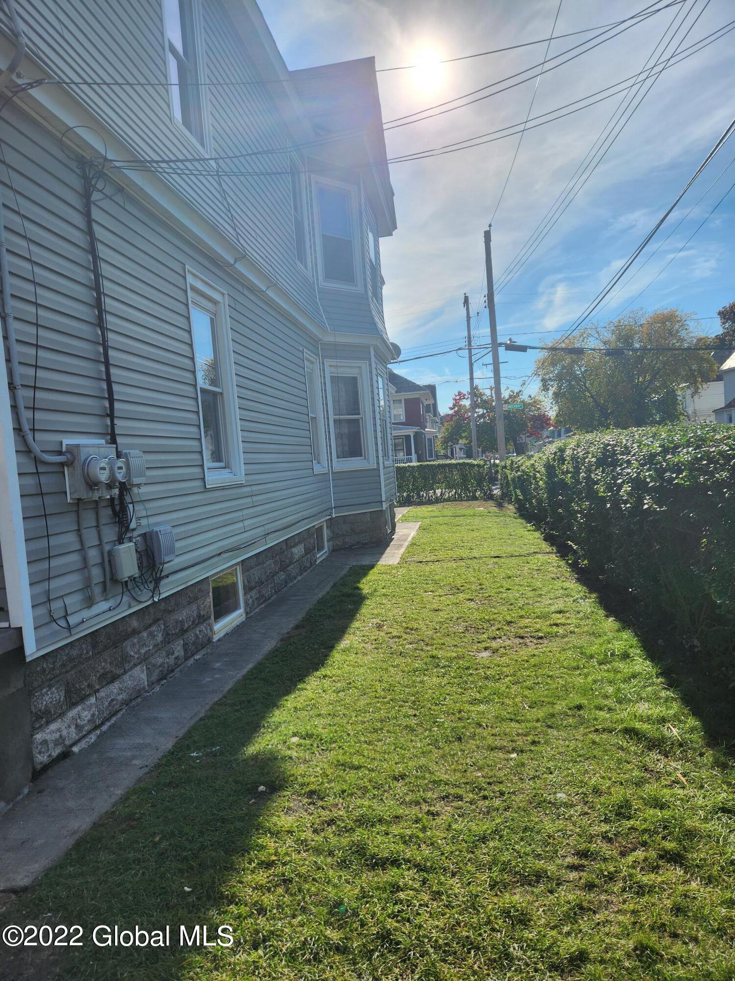 1827 Becker Street Schenectady, NY 12304 - Photo 25 of 25 20221006_153055
