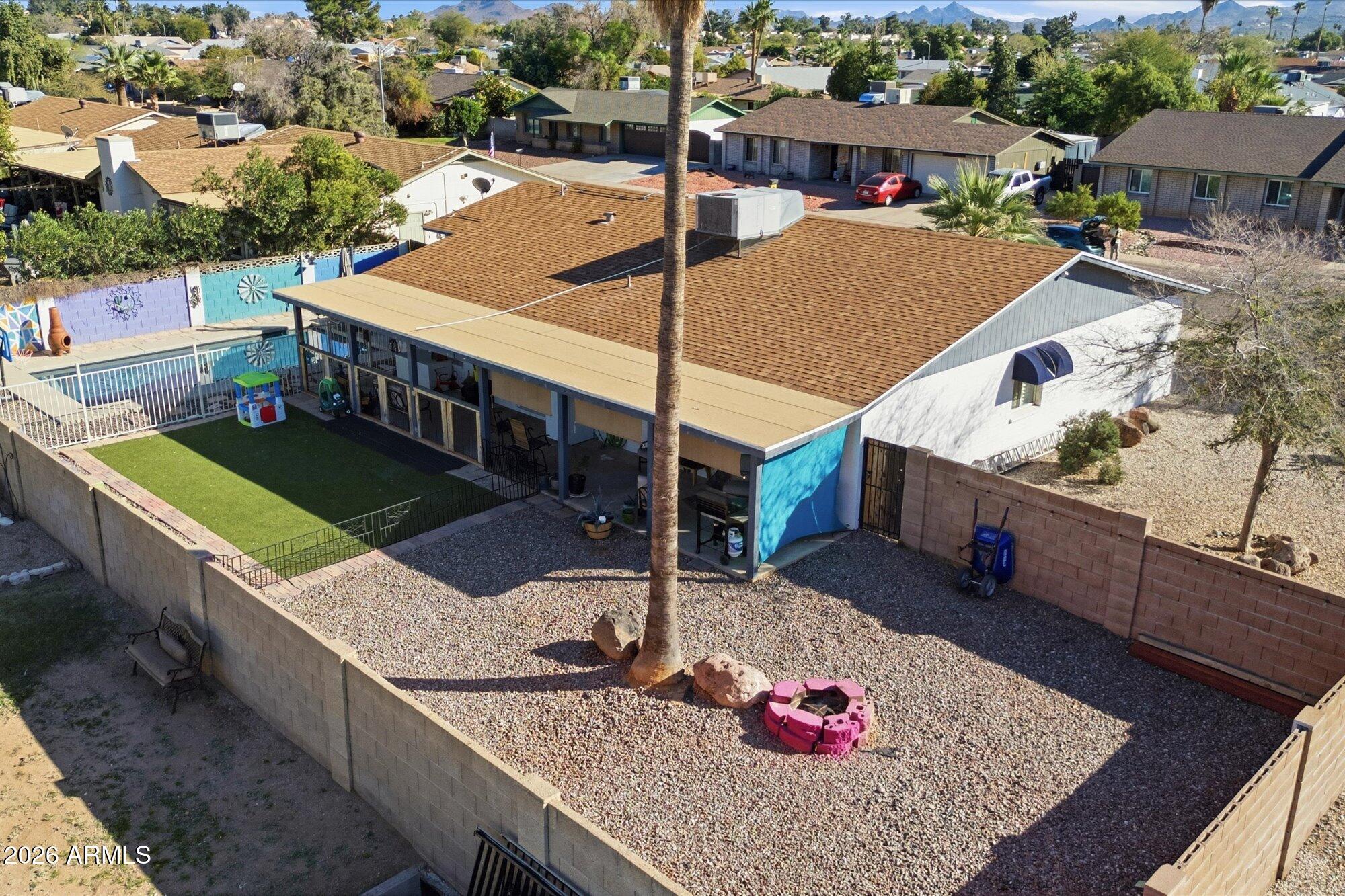 2222 West Maple Drive Phoenix, AZ 85027 - Photo 3 of 32 a view of a terrace