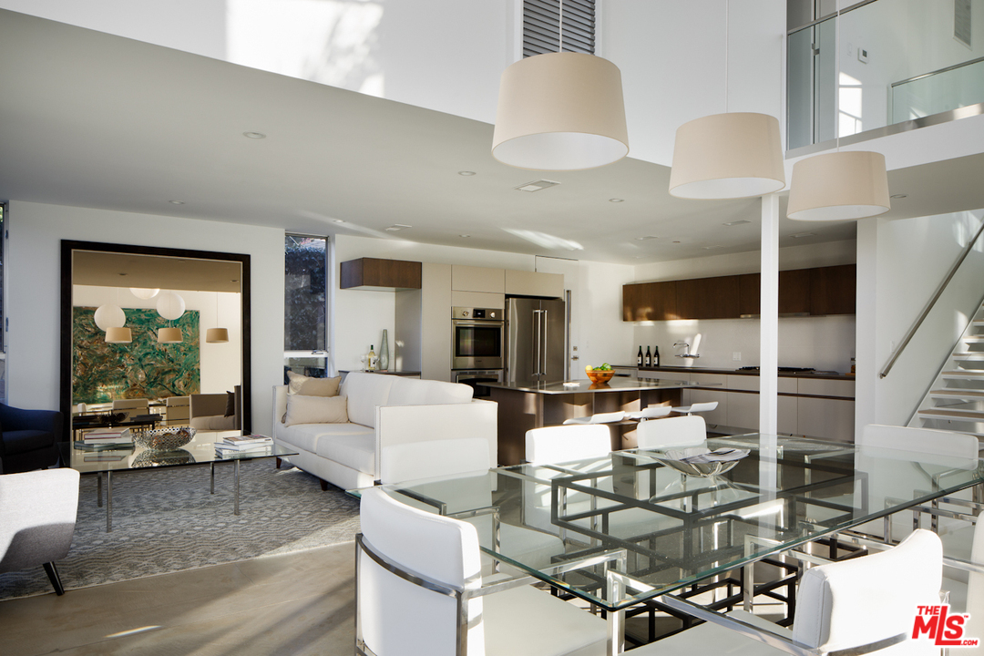 10609 Northvale Road Los Angeles, CA 90064 - Photo 16 of 19 Gallery Image 16
