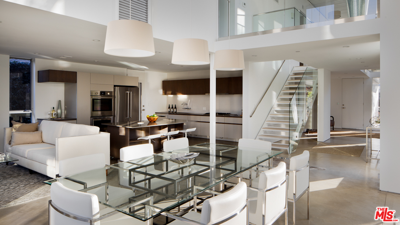 10609 Northvale Road Los Angeles, CA 90064 - Photo 17 of 19 Gallery Image 17