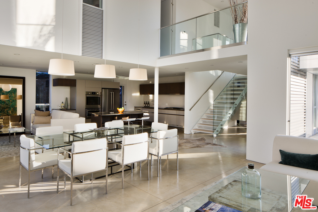 10609 Northvale Road Los Angeles, CA 90064 - Photo 18 of 19 Gallery Image 18