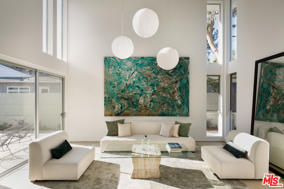 10609 Northvale Road Los Angeles, CA 90064 - Photo 10 of 19 Gallery Image 10
