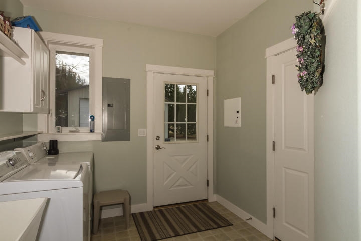 452 Douglas Falls Road Colville, WA 99114 - Photo 6 of 20