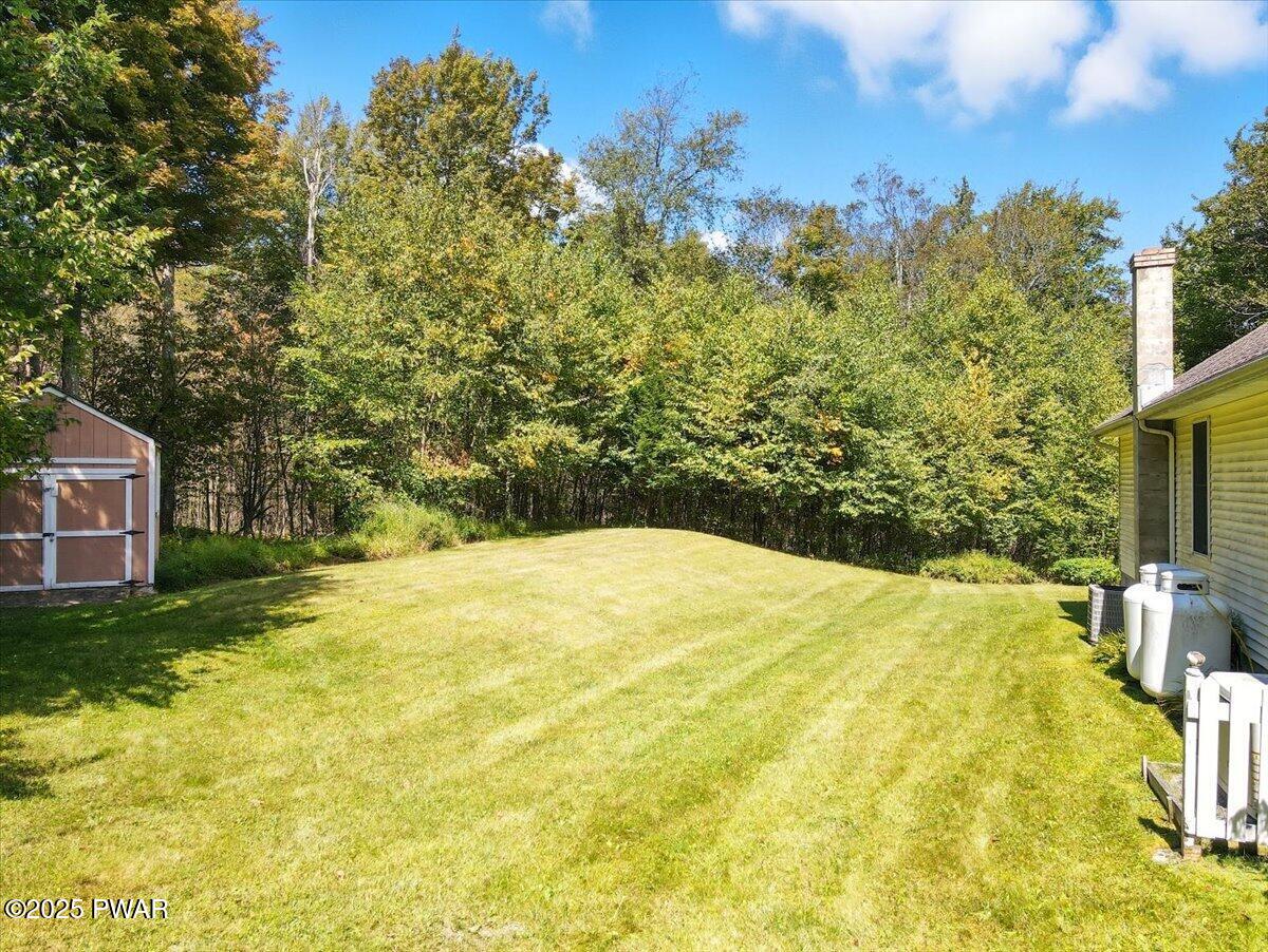 127 Huckleberry Road Newfoundland, PA 18445 - Photo 35 of 40