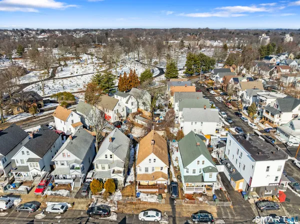 $559,900 | 1036-1038 Maplewood Avenue, Bridgeport, CT 06605