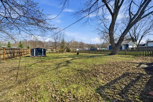 $270,000 | 349 Woodland Drive, Grayslake, IL 60030