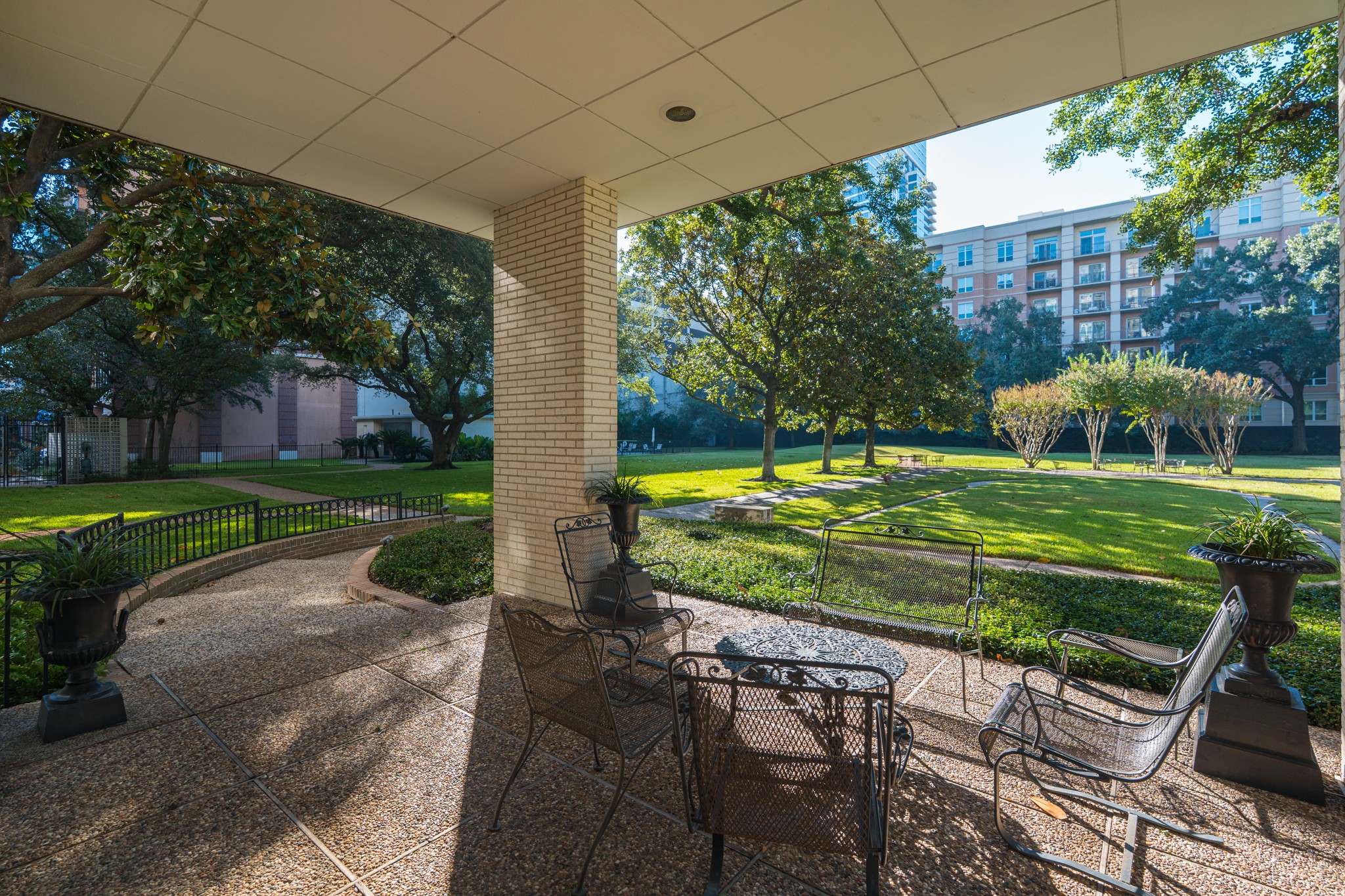 2701 Westheimer Road, Unit 6F Houston, TX 77098 - Photo 36 of 41
