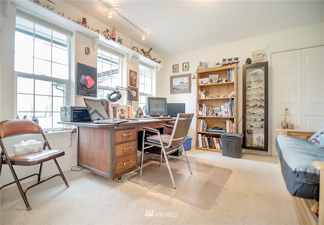 127 West Sunny Sands Road Cathlamet, WA 98612 - Photo 12 of 25 Gallery Image 12