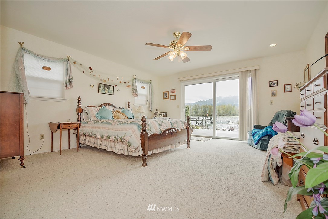 127 West Sunny Sands Road Cathlamet, WA 98612 - Photo 13 of 25 Gallery Image 13