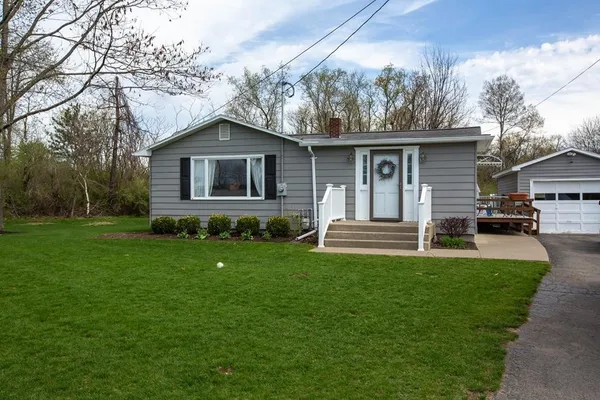 $229,000 | 142 Ridge Circle, Horseheads, NY 14845