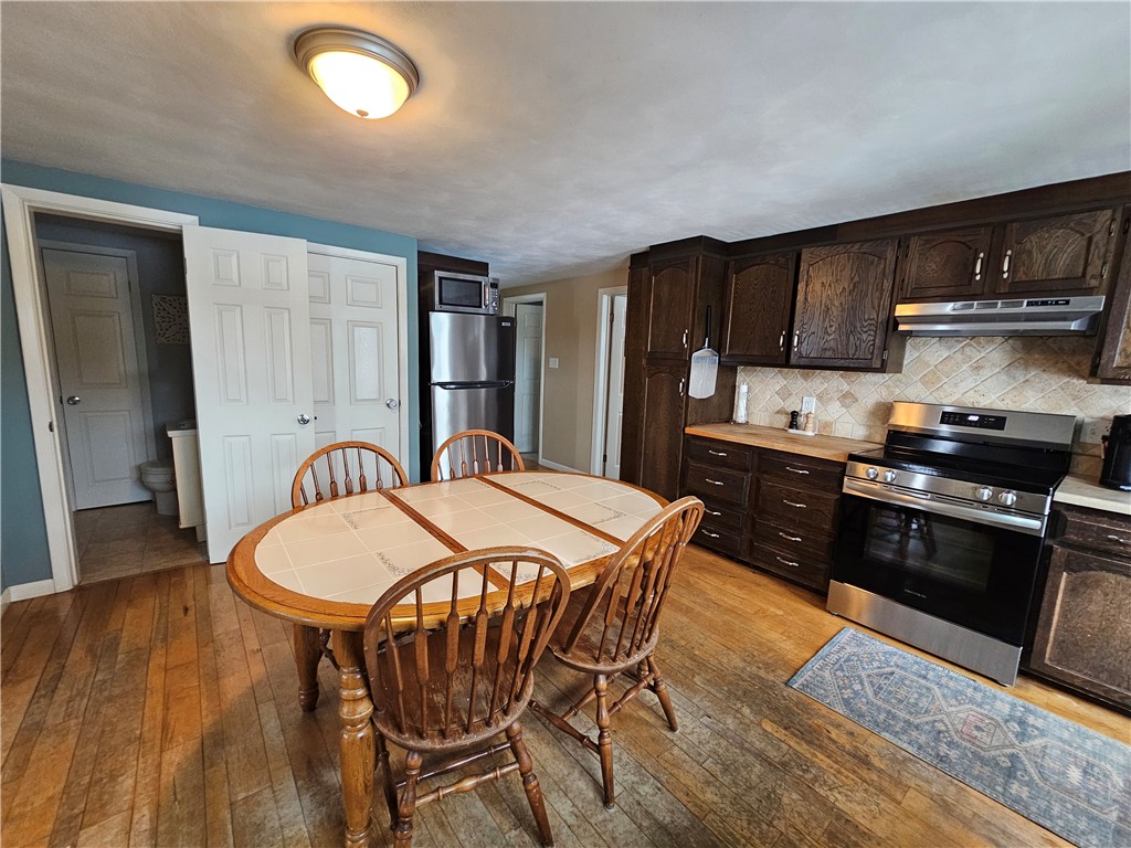 142 Ridge Circle Horseheads, NY 14845 - Photo 4 of 24