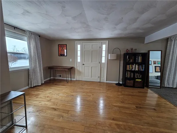 $229,000 | 142 Ridge Circle, Horseheads, NY 14845