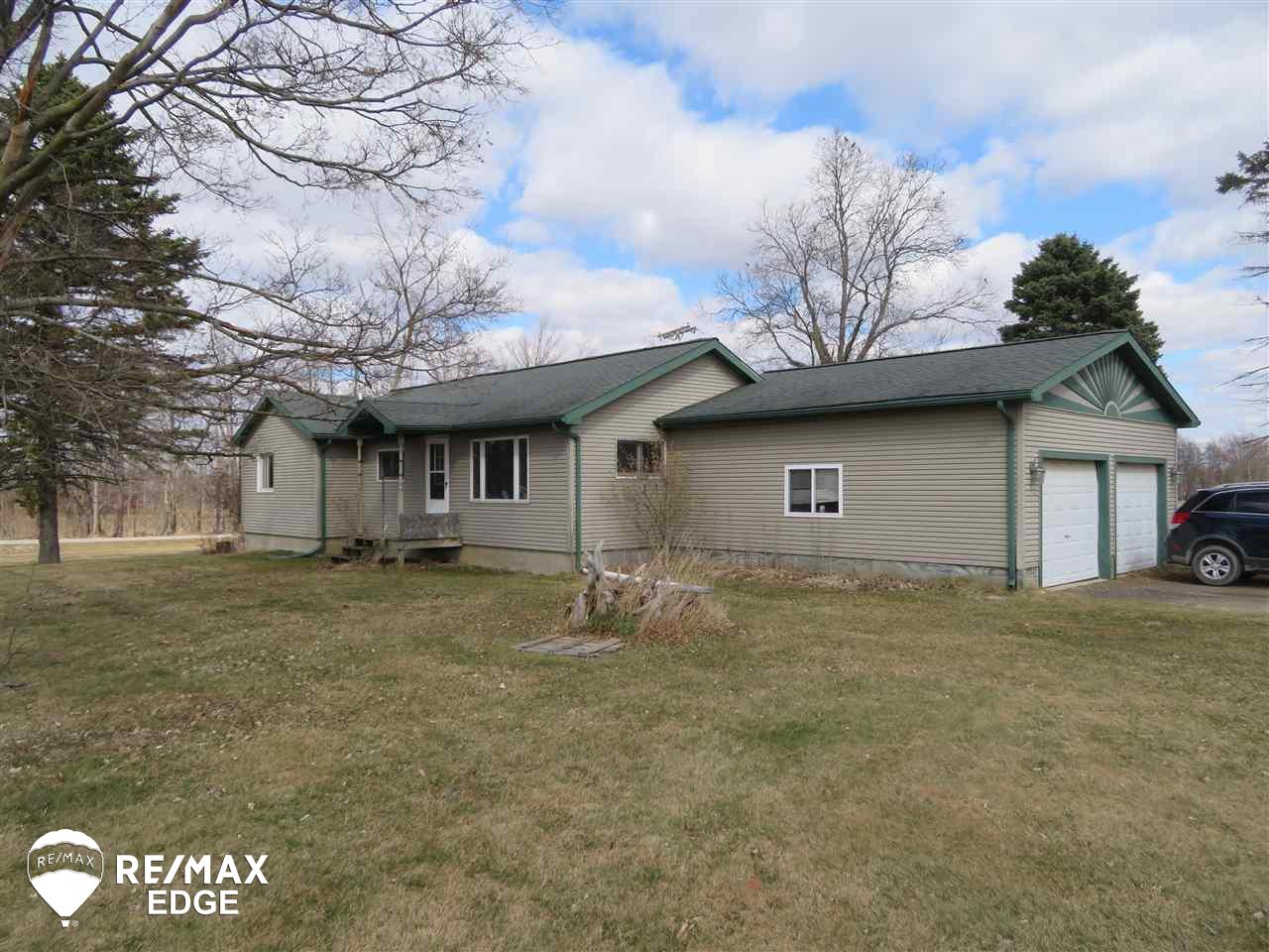 4486 Fish Lake Road North Branch, MI 48461 - Photo 3 of 22 50007014-2.JPG