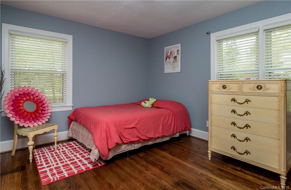 5418 Allen Road East Charlotte, NC 28269 - Photo 14 of 24 Gallery Image 14