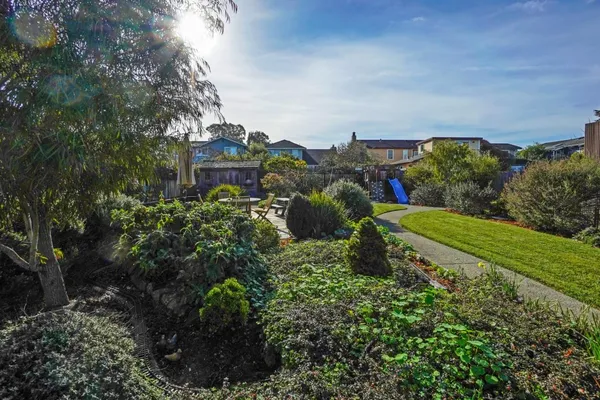 $1,360,000 | 7 Kelly Avenue, Half Moon Bay, CA 94019