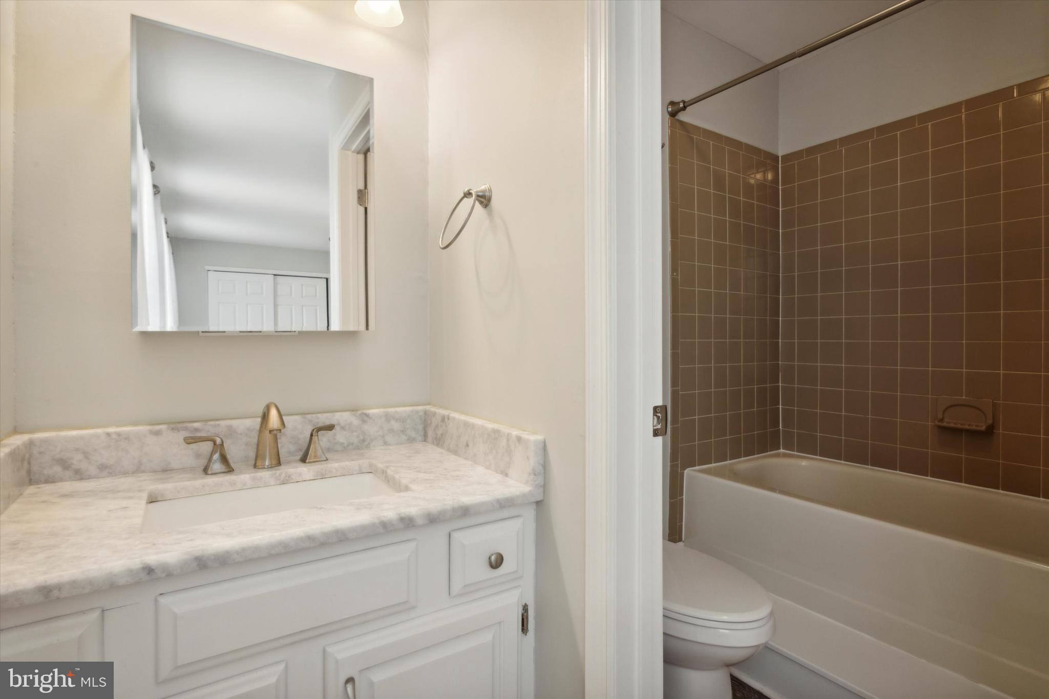 14 Summit Court Clementon, NJ 08021 - Photo 16 of 21 Gallery Image 16