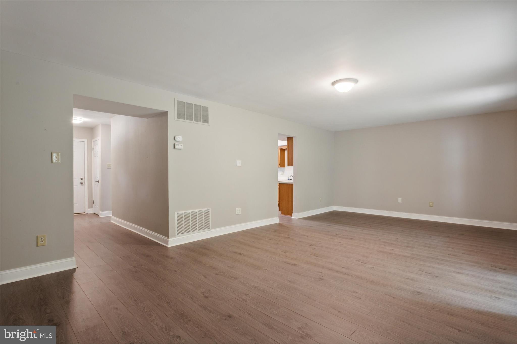 14 Summit Court Clementon, NJ 08021 - Photo 8 of 21 Gallery Image 8