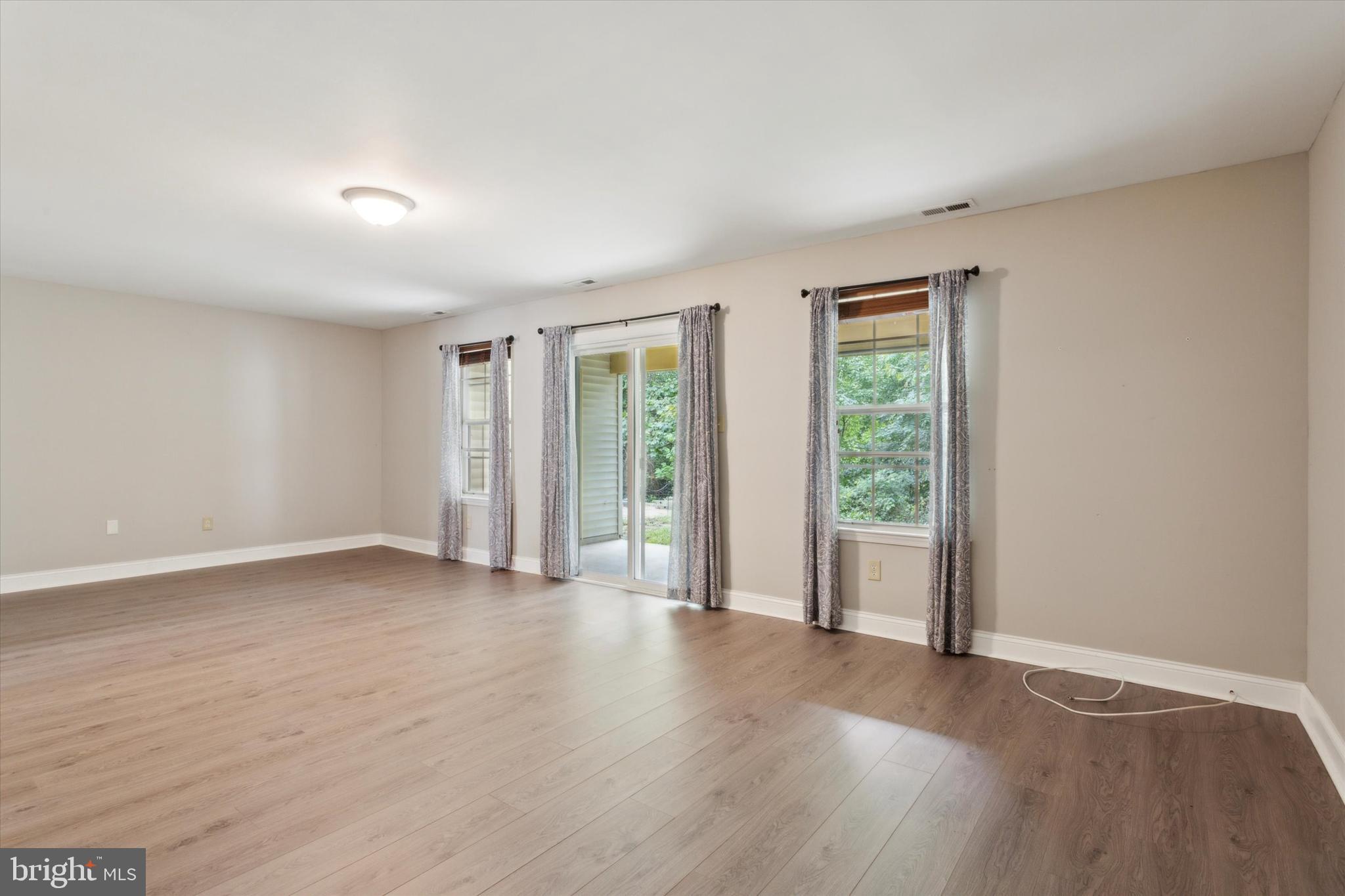 14 Summit Court Clementon, NJ 08021 - Photo 9 of 21 Gallery Image 9