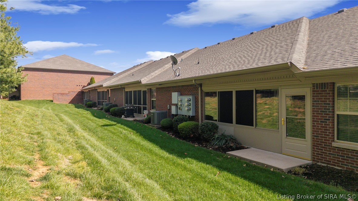 6469 Stillbrook Place Georgetown, IN 47122 - Photo 3 of 42