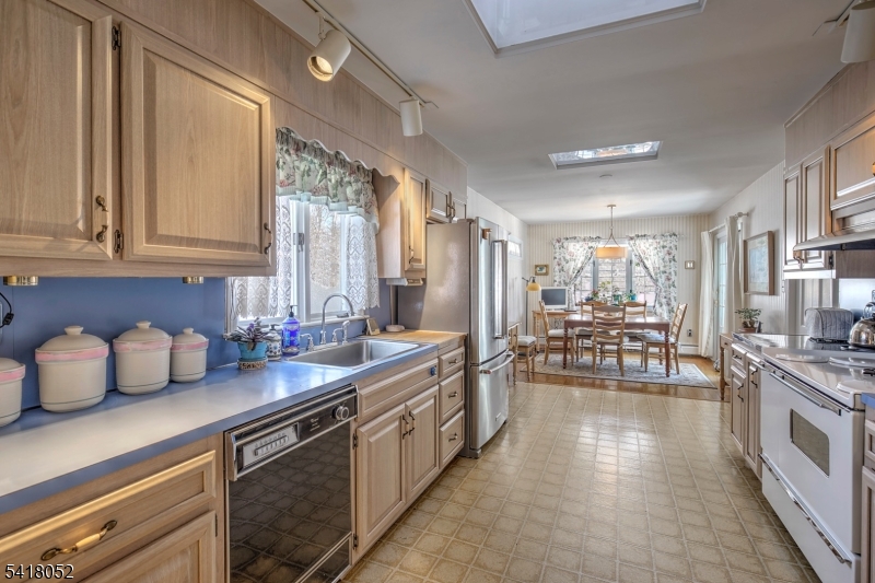 131 Post Kunhardt Road Bernardsville, NJ 07924 - Photo 18 of 25