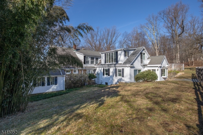 131 Post Kunhardt Road Bernardsville, NJ 07924 - Photo 8 of 25