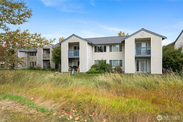 $305,000 | 641 West Horton Way, Unit 230, Bellingham, WA 98226