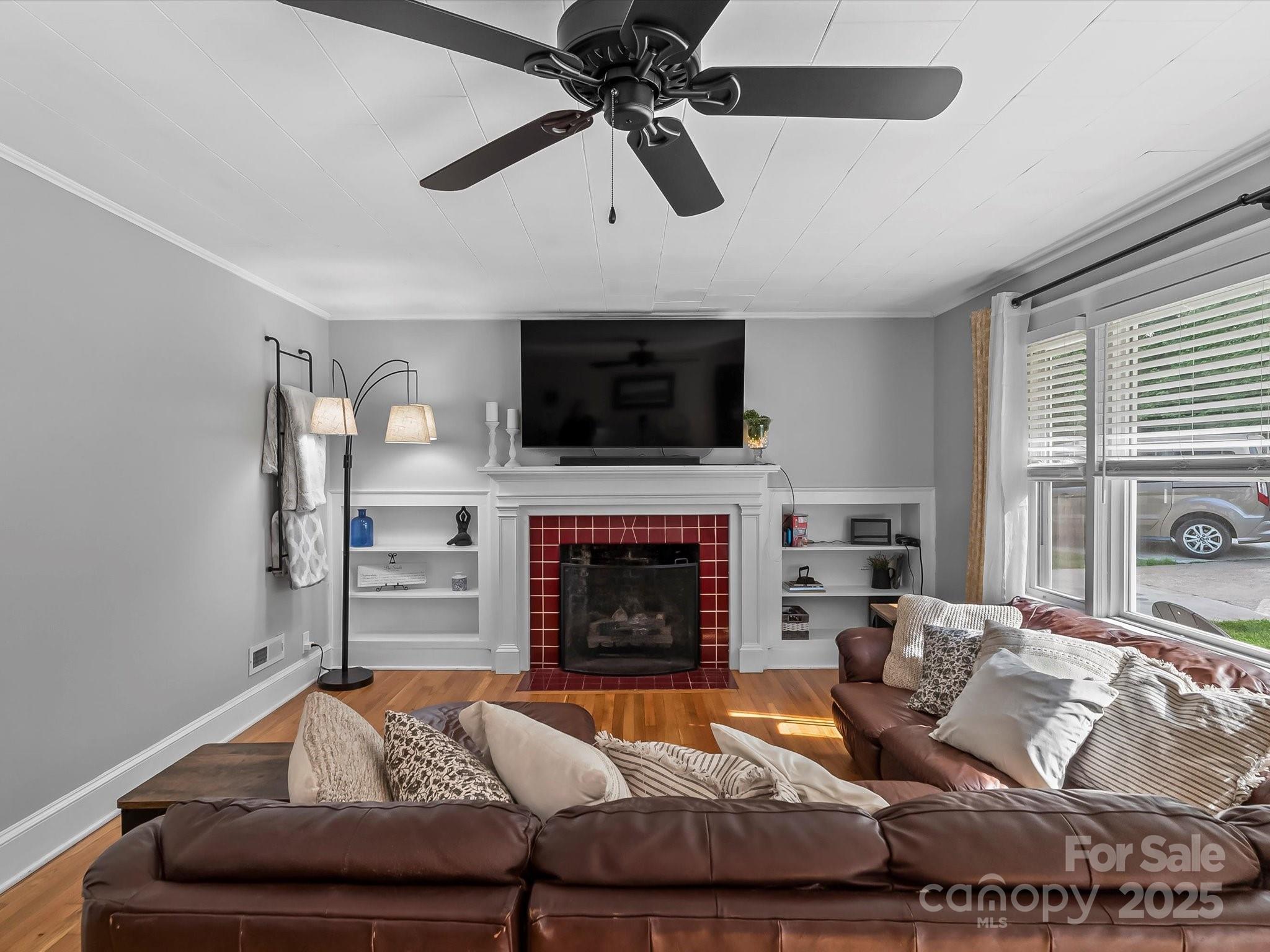 116 Lenoir Road Morganton, NC 28655 - Photo 5 of 31 Gallery Image 5