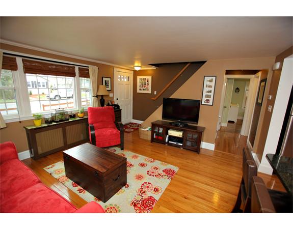 102 Marlborough Road Waltham, MA 02452 - Photo 4 of 17 Gallery Image 4
