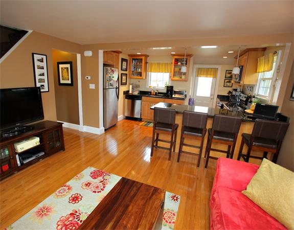 102 Marlborough Road Waltham, MA 02452 - Photo 5 of 17 Gallery Image 5