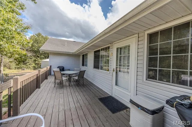 $335,900 | 24901 Englewood Lane, Lebanon, MO 65536