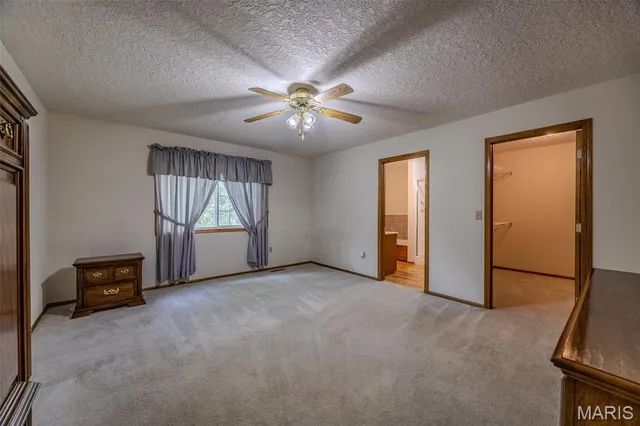 $335,900 | 24901 Englewood Lane, Lebanon, MO 65536