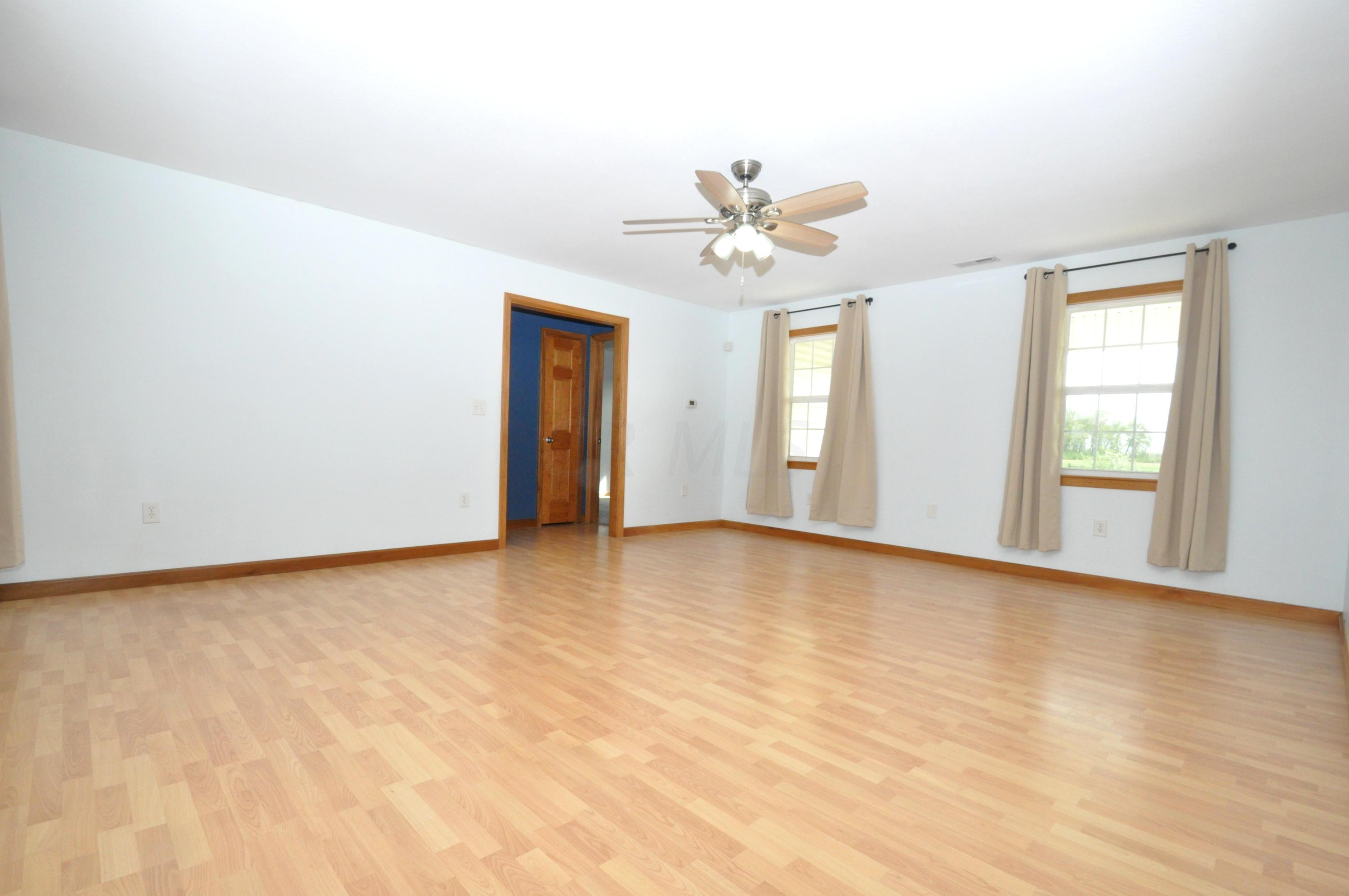 14788 Neff Road Orient, OH 43146 - Photo 5 of 36 Gallery Image 5