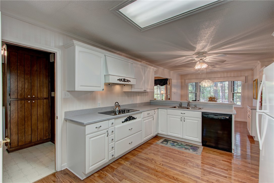 141 Sardis Point Road Hartwell, GA 30643 - Photo 14 of 43