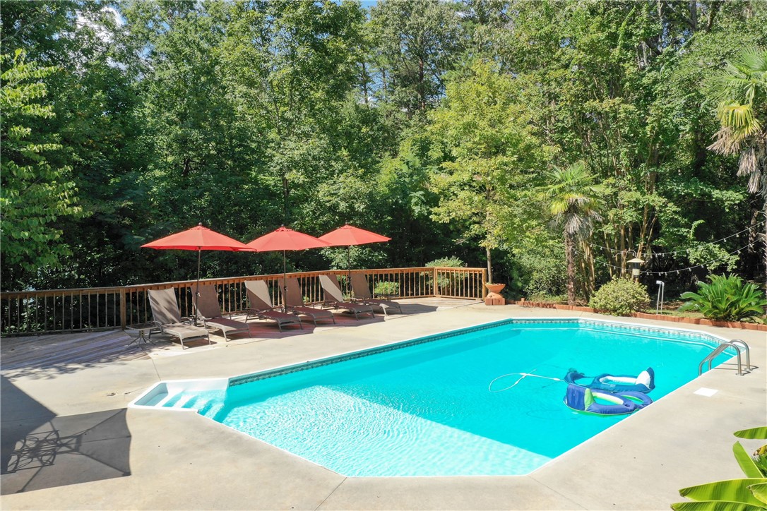 141 Sardis Point Road Hartwell, GA 30643 - Photo 5 of 43