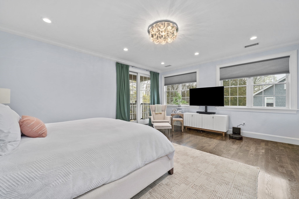 11 Woodhaven Road Newton, MA 02468 - Photo 16 of 42