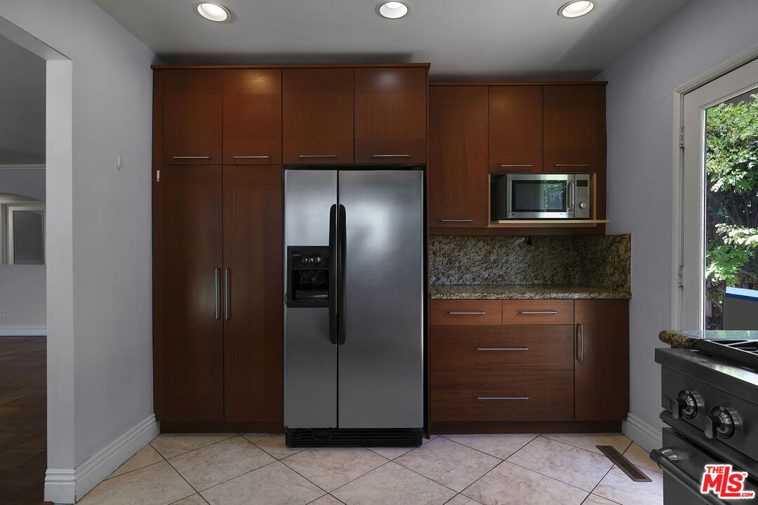 27108 Woodbrook Road Rancho Palos Verdes, CA 90275 - Photo 18 of 35 Gallery Image 18